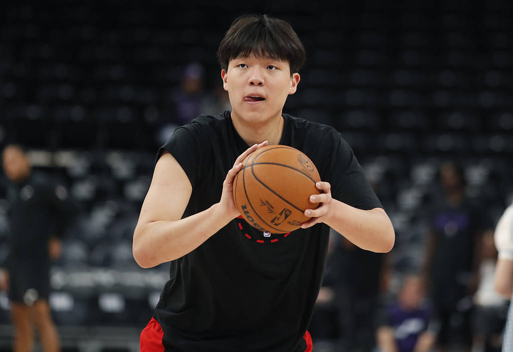 杨瀚森2分0板2犯霍乐迪27+8 开拓者险胜爵士