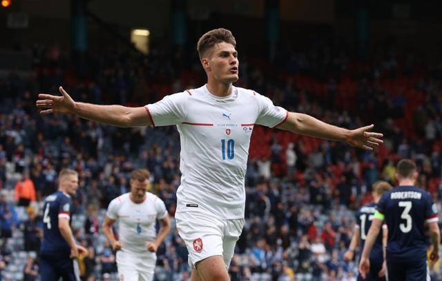 鲁本索萨预测阿隆索有机会拿到欧冠冠军,希克适合利物浦